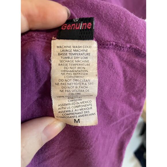 Volcom Shirt Mens Medium Purple Slim Fit V Neck AOP Surfing Skater Graphic Tee - Picture 6 of 6